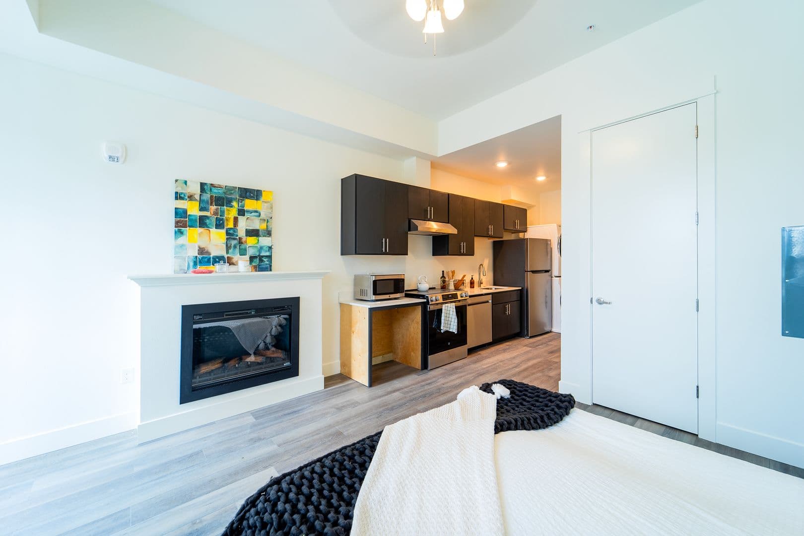 Portland Apartment: 11 SE 57th Ave