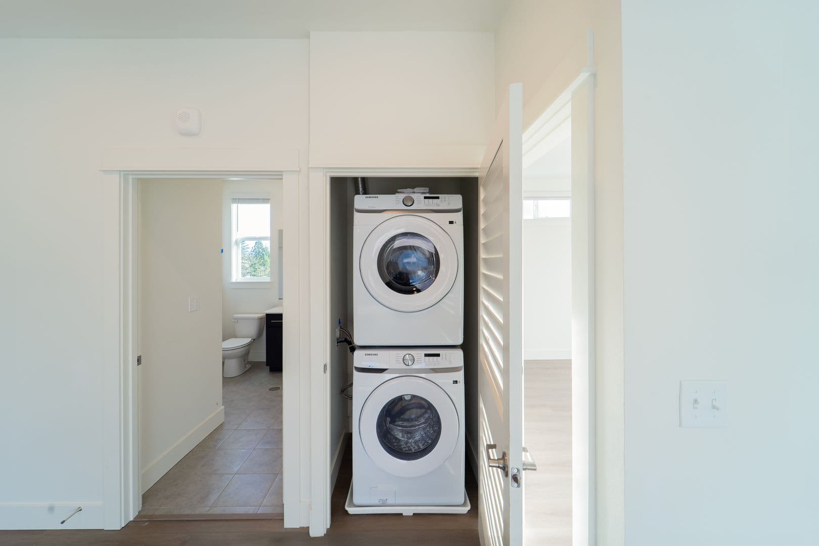 Milwaukie Apartment: 1600 SE Lava Dr.