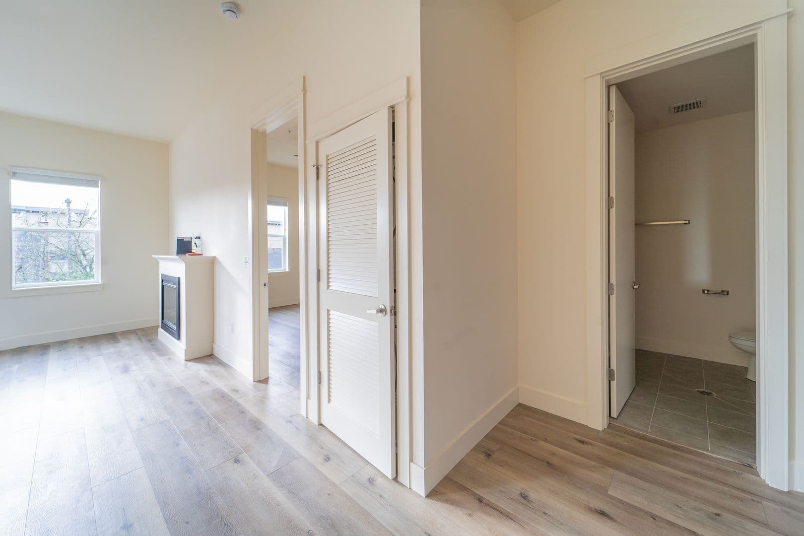 Portland Apartment: 7980-7990 SW Capitol Hill Rd