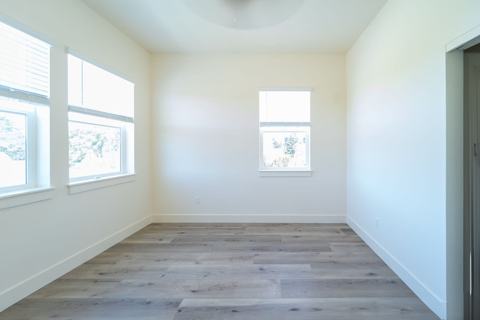 Portland Apartment: 7980-7990 SW Capitol Hill Rd