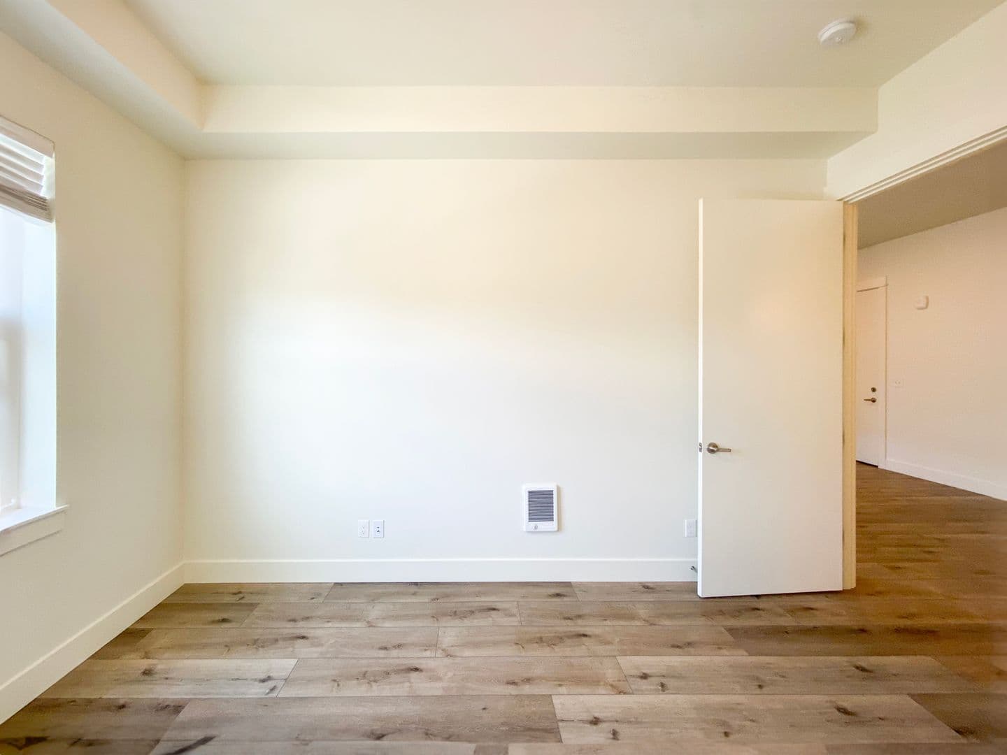 Vancouver Apartment: 1660 D St.