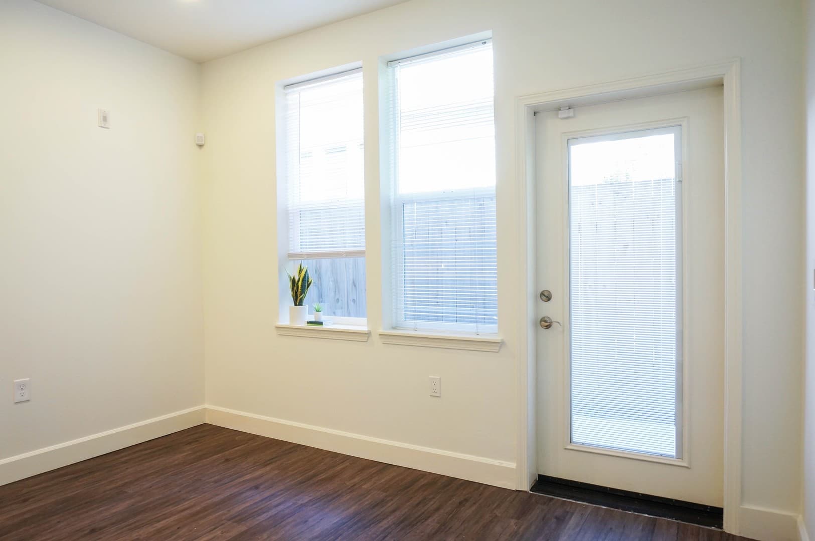 Portland Apartment: 3724 N Vancouver Ave