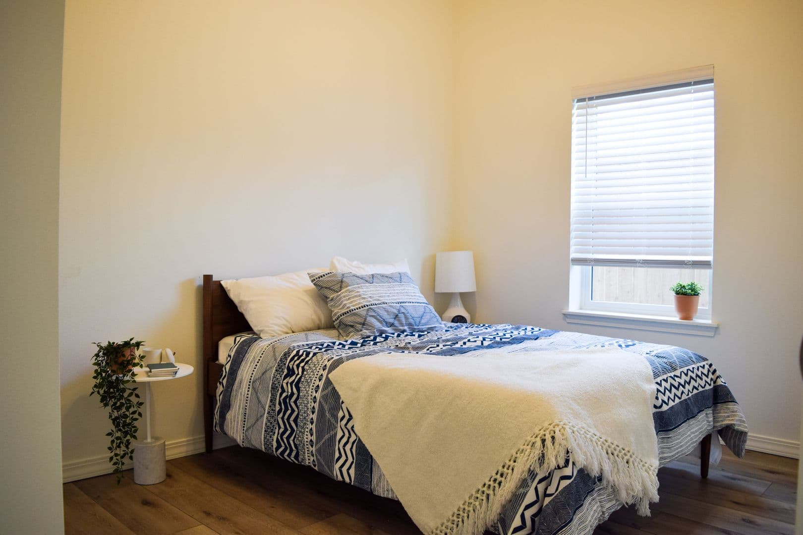 Portland Apartment: 5120 N Lombard St