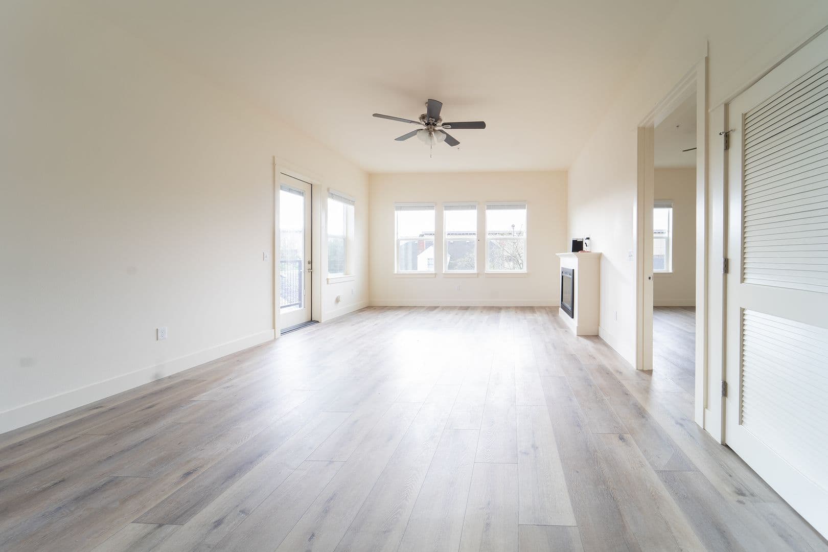 Portland Apartment: 7980-7990 SW Capitol Hill Rd