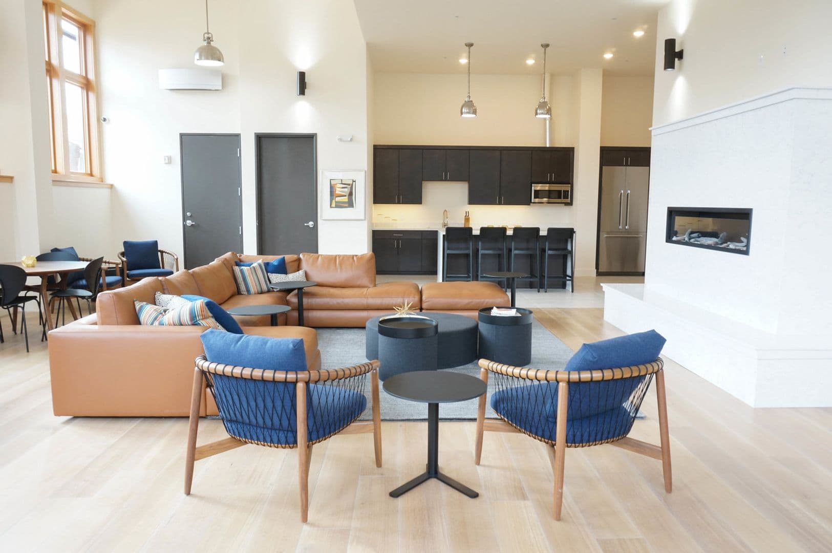 Portland Apartment: 1616 NW Everett