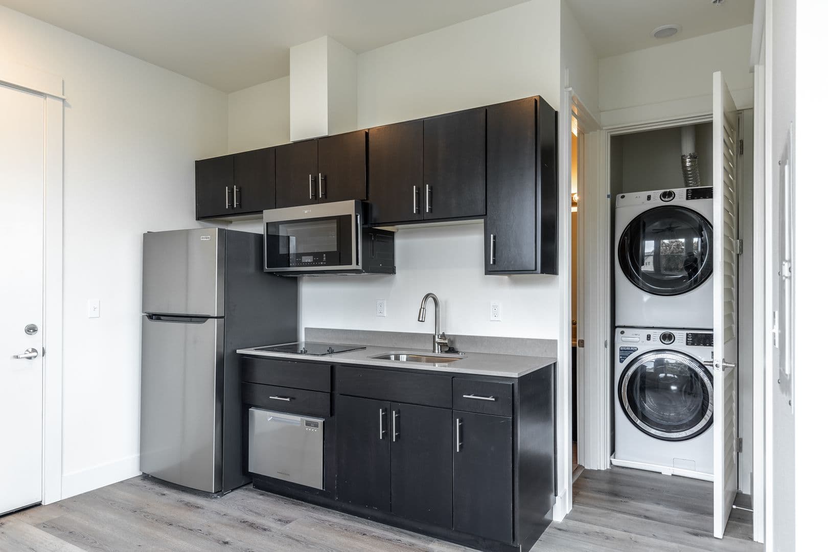 Portland Apartment: 5980-5960 E Burnside St.