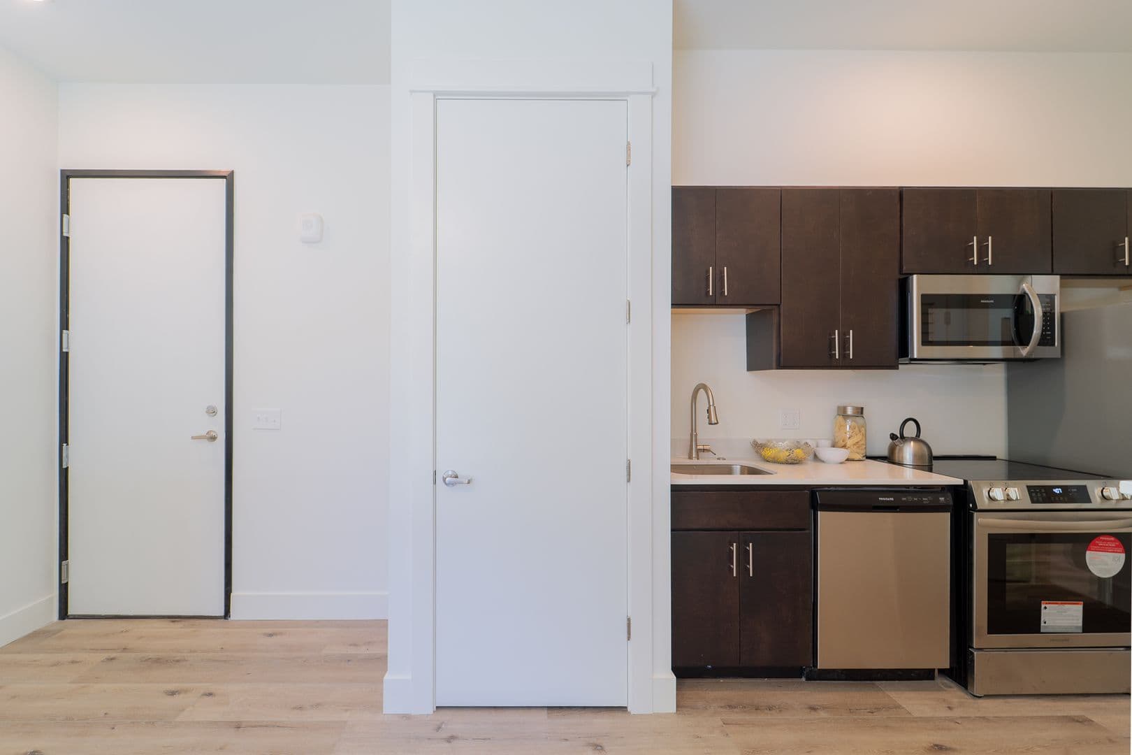 Portland Apartment: 2260 NW Pettygrove St.
