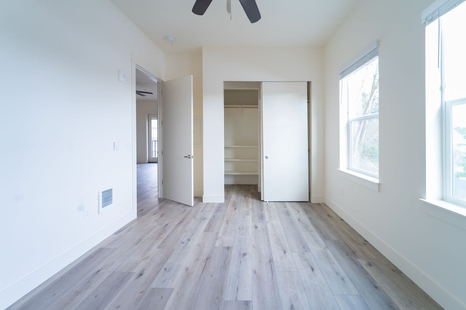 Portland Apartment: 7980-7990 SW Capitol Hill Rd