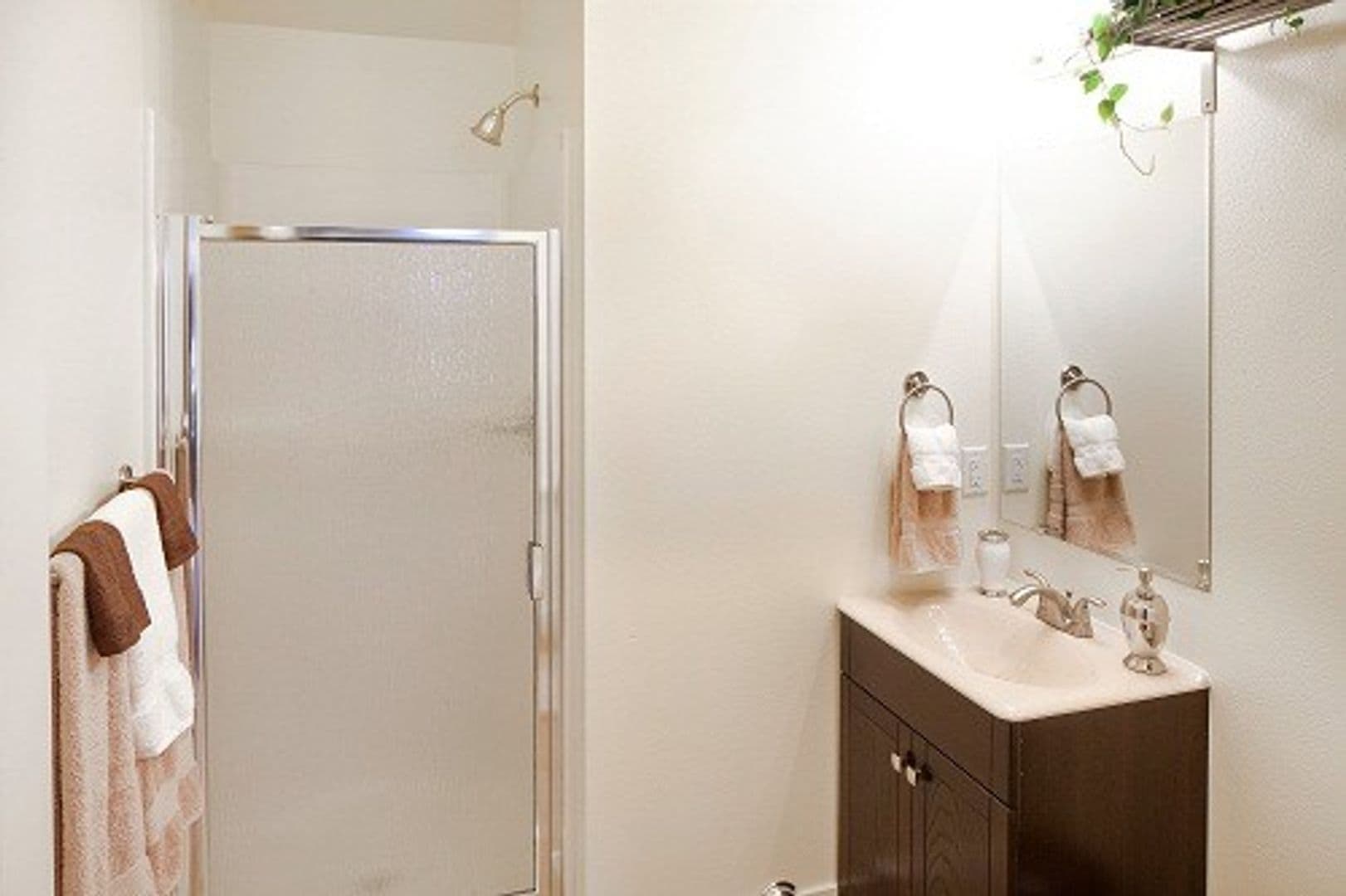 Portland Apartment: 3855 N Mississippi Avenue