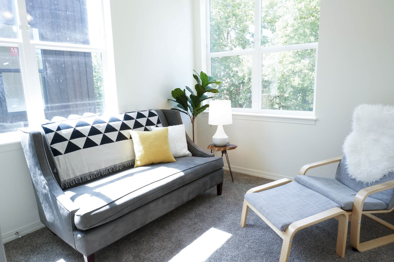 Portland Apartment: 7210 N Burlington Ave.