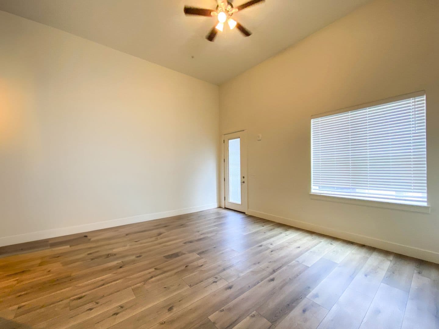 Vancouver Apartment: 1655 C St.