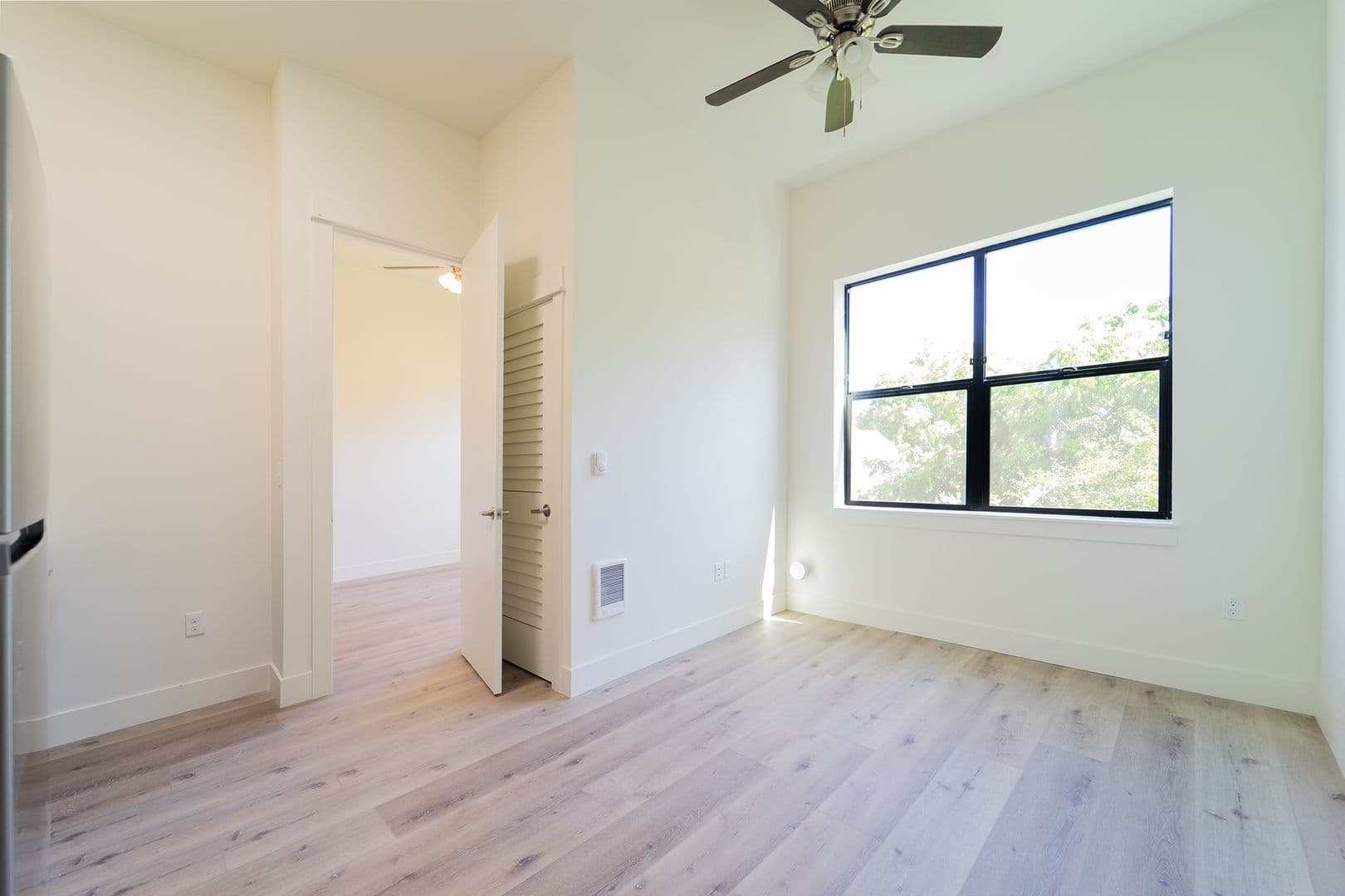 Portland Apartment: 2260 NW Pettygrove St.