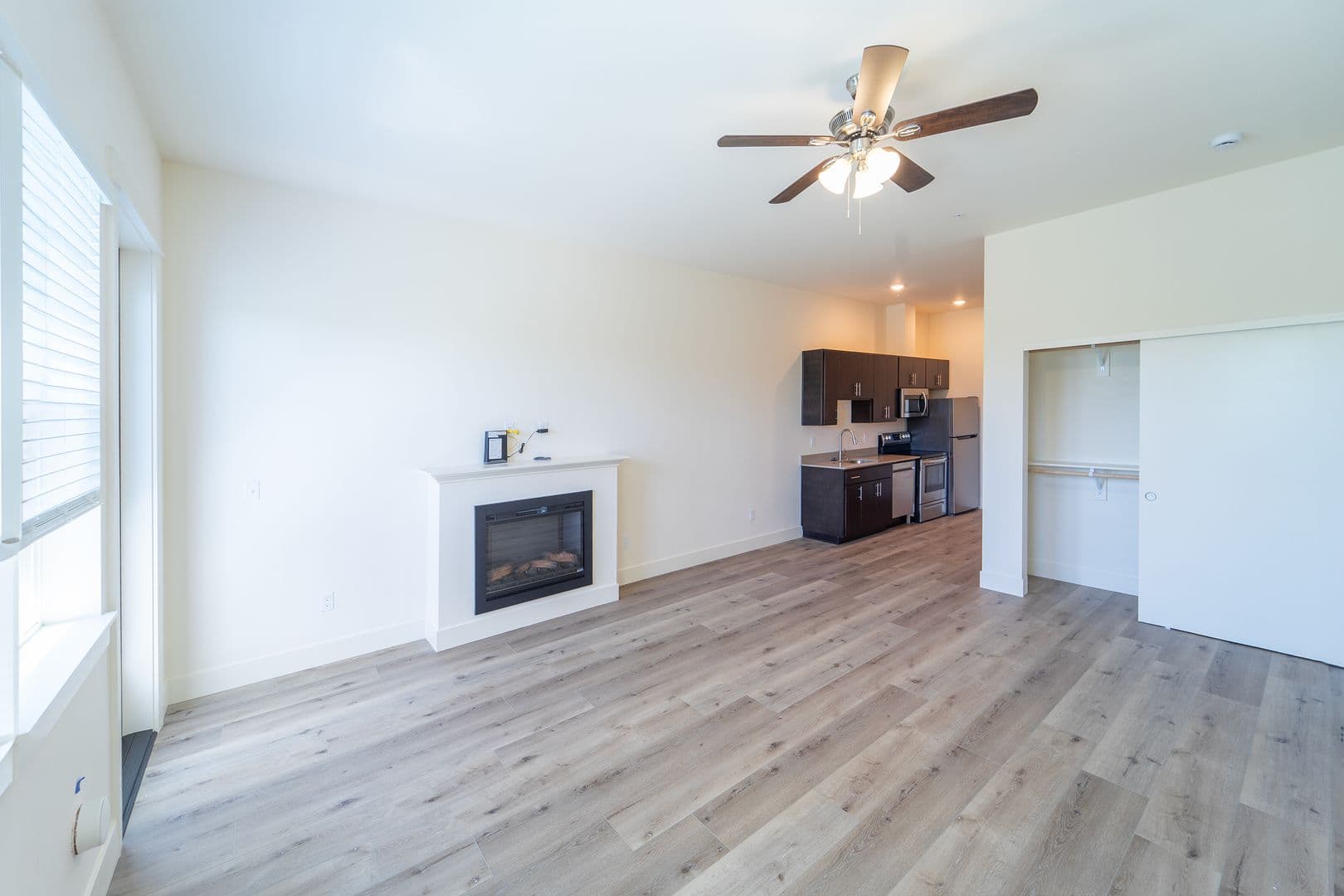 Portland Apartment: 7980-7990 SW Capitol Hill Rd