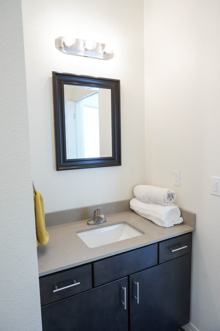 Portland Apartment: 7210 N Burlington Ave.