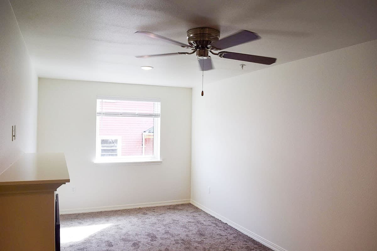 Portland Apartment: 5120 N Lombard St