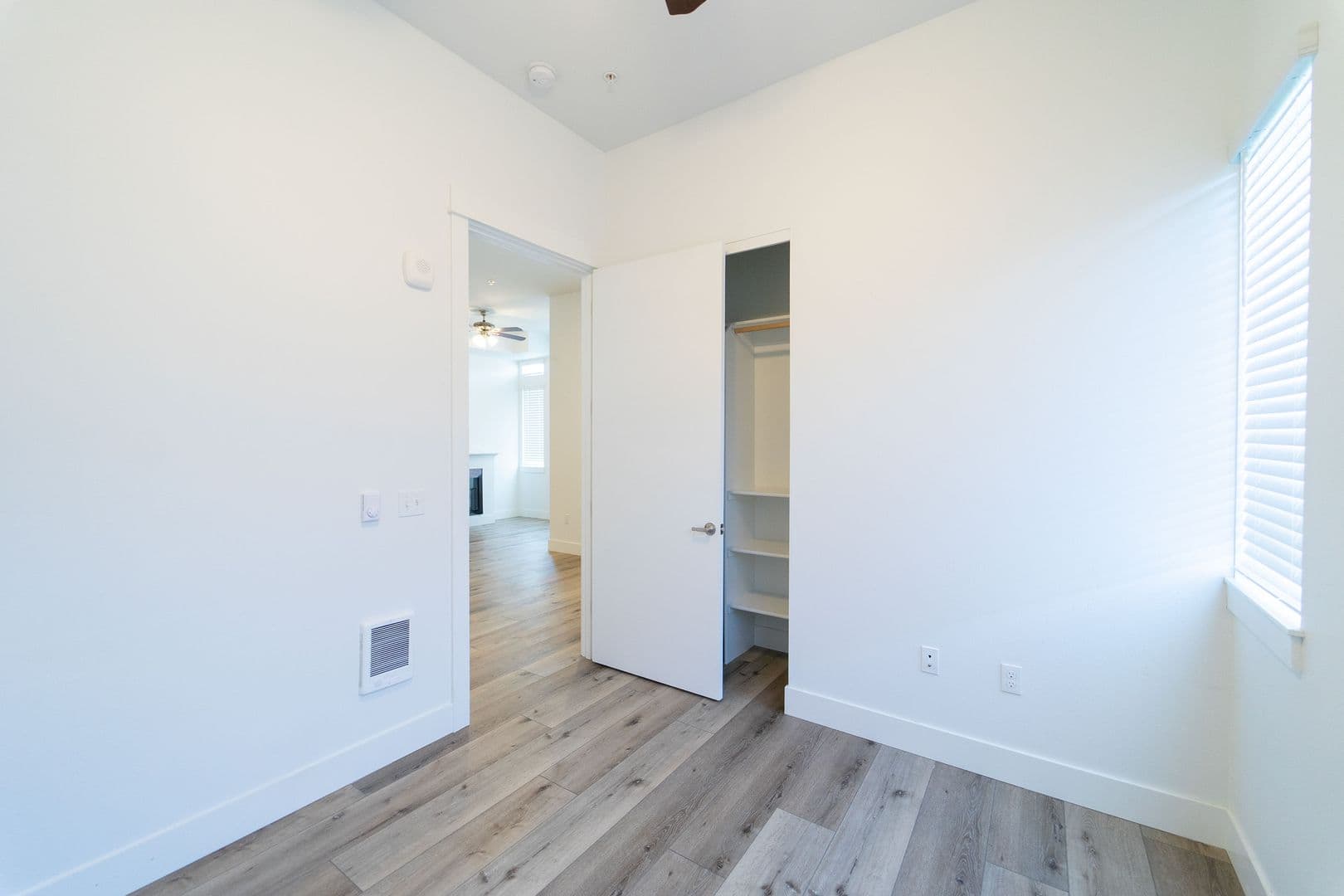 Scappoose Apartment: 51577 SE 2nd Street