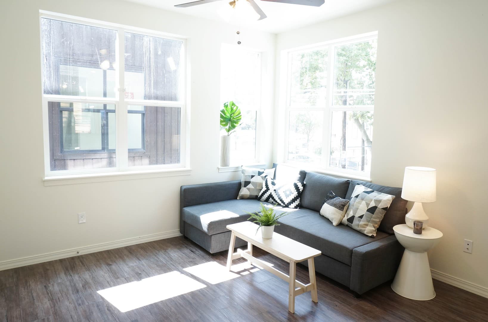 Portland Apartment: 7210 N Burlington Ave.