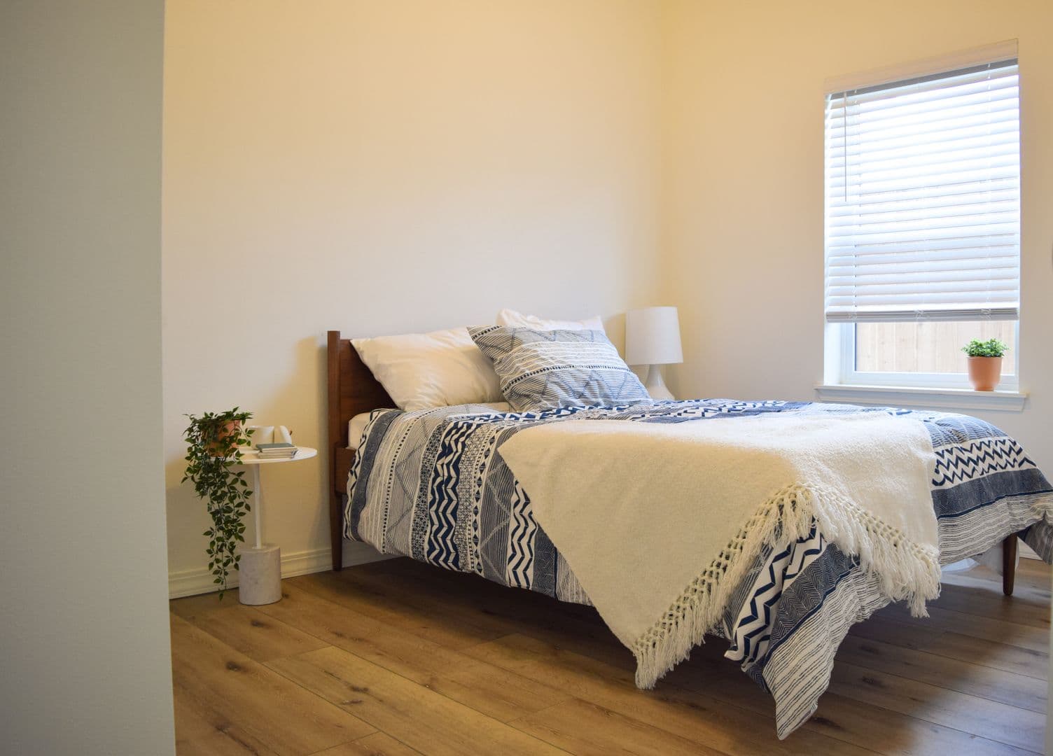 Portland Apartment: 5120 N Lombard St