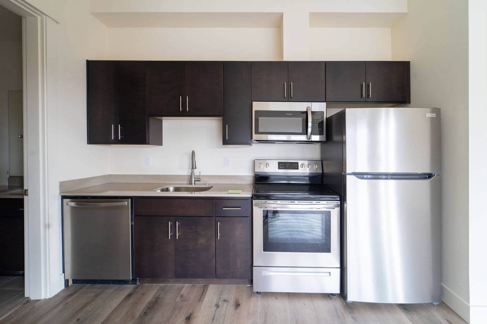 Portland Apartment: 7980-7990 SW Capitol Hill Rd