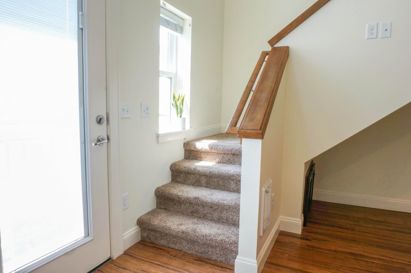 Portland Apartment: 3855 N Mississippi Avenue