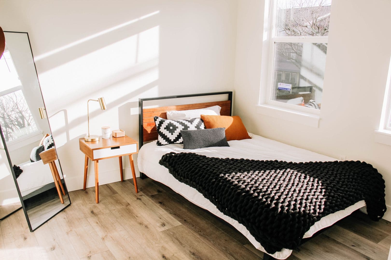 Portland Apartment: 5505 NE Glisan Street