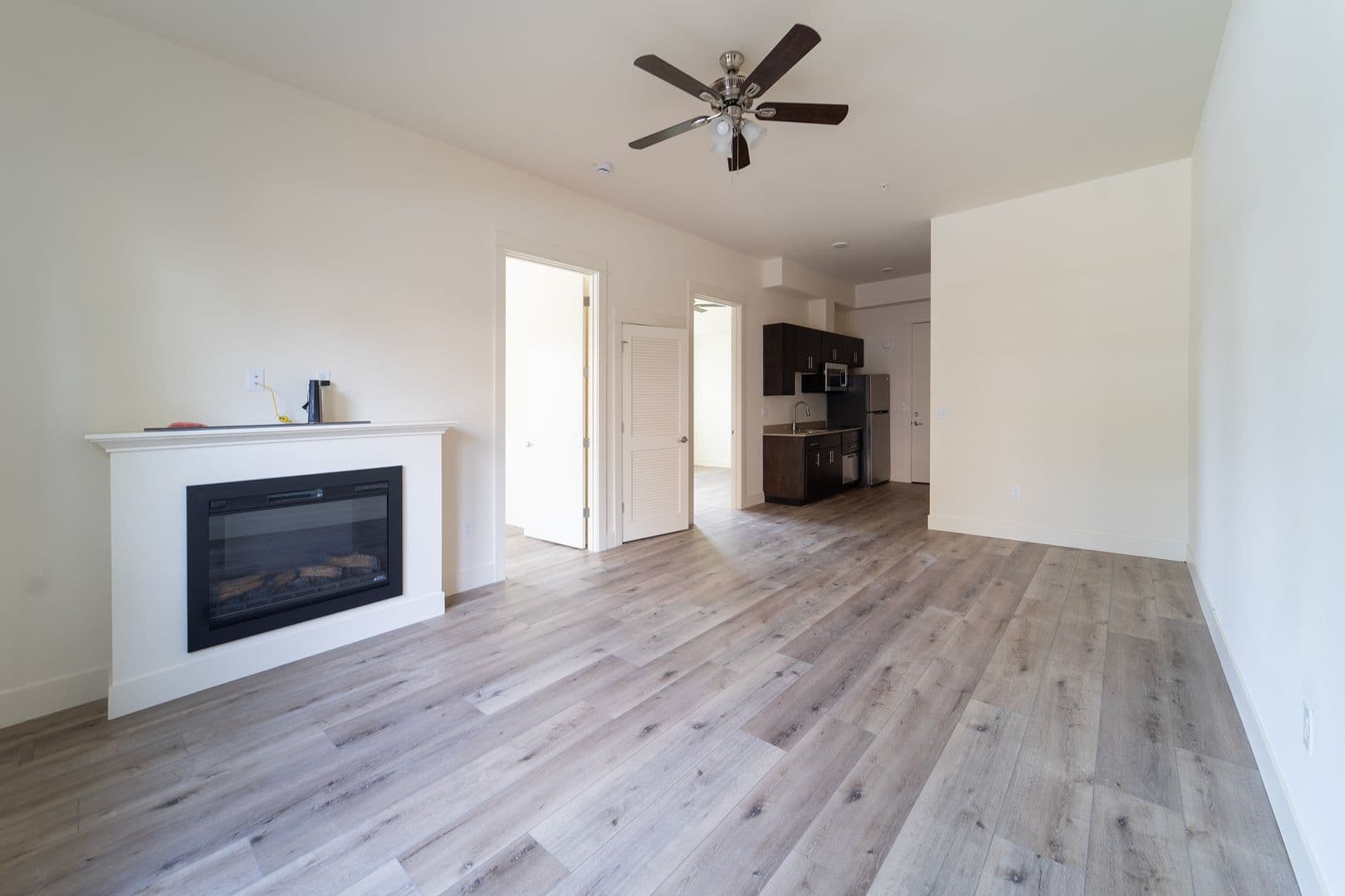 Portland Apartment: 7980-7990 SW Capitol Hill Rd