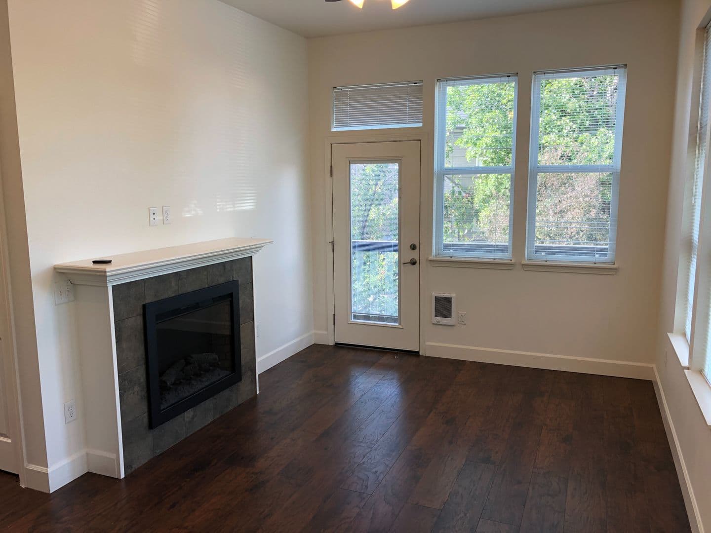Portland Apartment: 1100 & 1120 SE Sherman St.