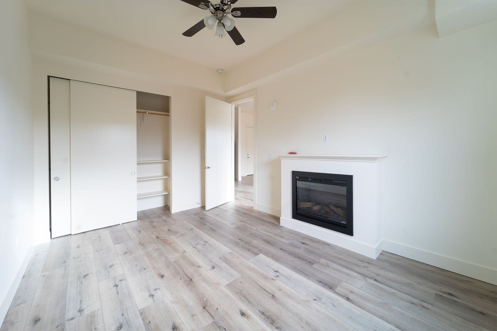 Portland Apartment: 7980-7990 SW Capitol Hill Rd