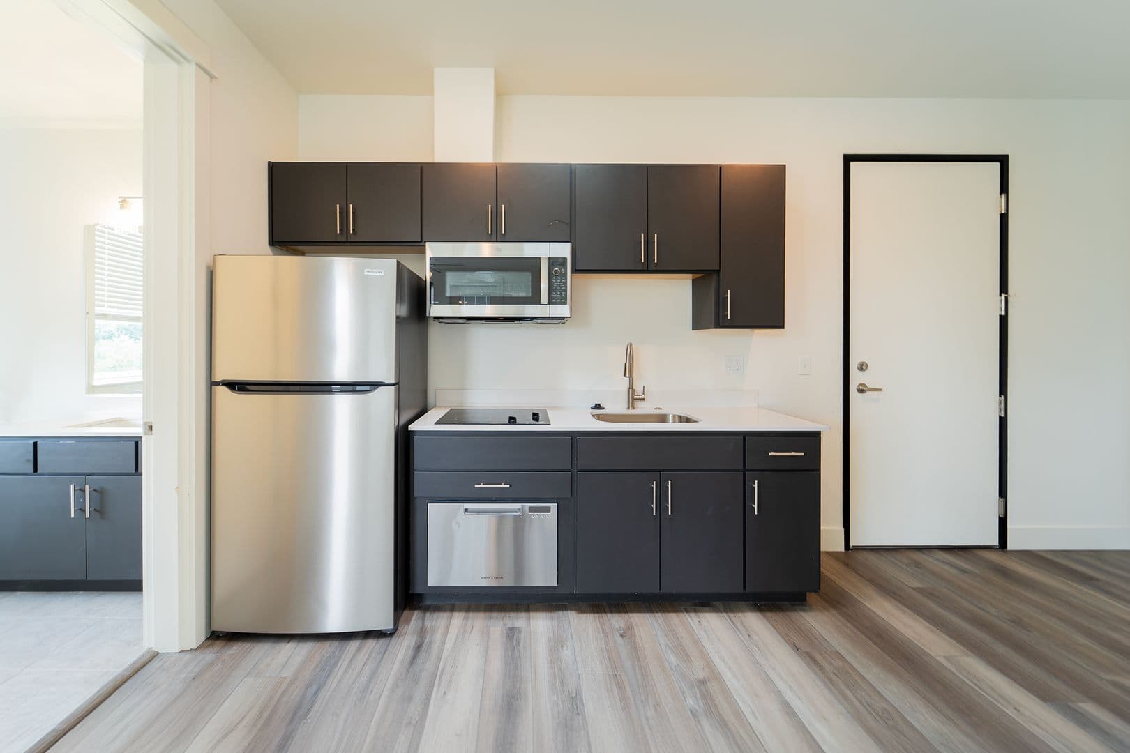 Portland Apartment: 11 SE 57th Ave
