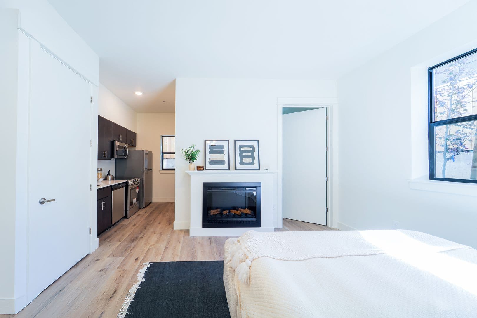 Portland Apartment: 2260 NW Pettygrove St.