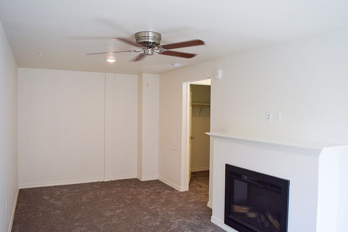 Portland Apartment: 5120 N Lombard St