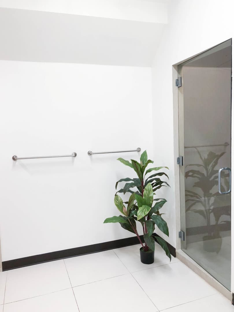 Portland Apartment: 610 NW 17th Ave
