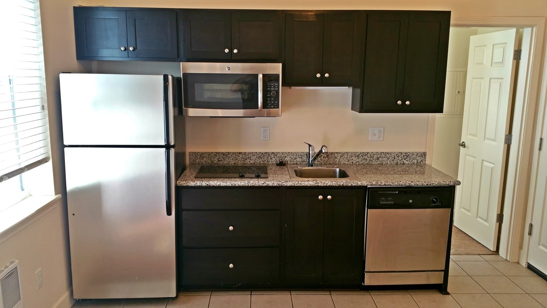 Portland Apartment: 3875 N Mississippi Ave