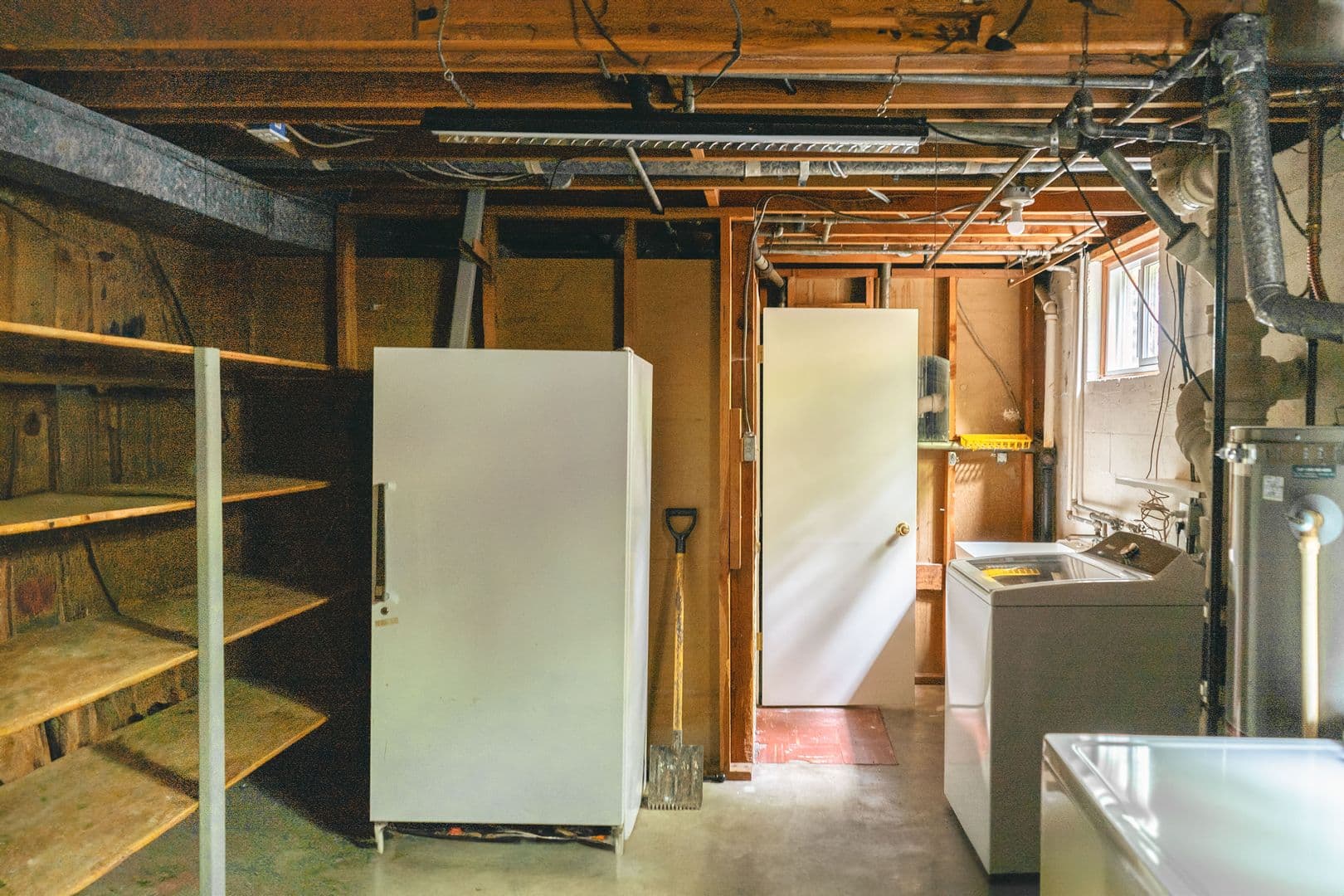Portland House: 7725 SW Miner Way