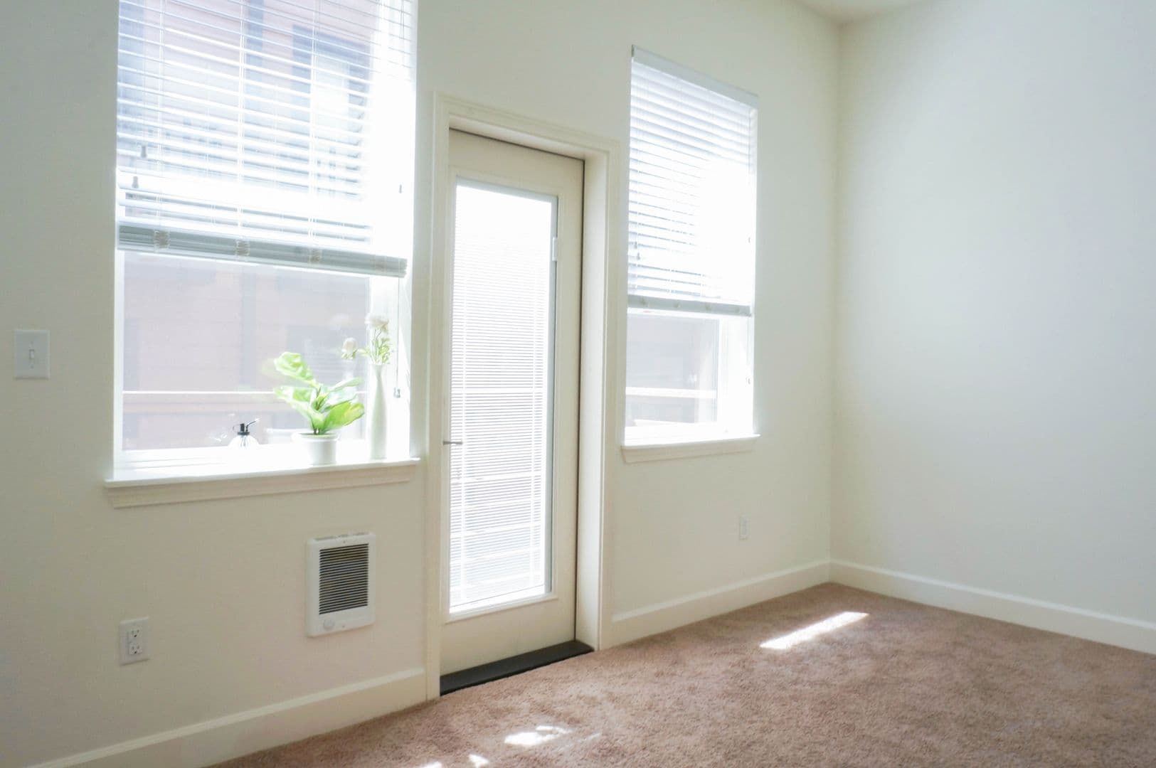 Portland Apartment: 3875 N Mississippi Ave
