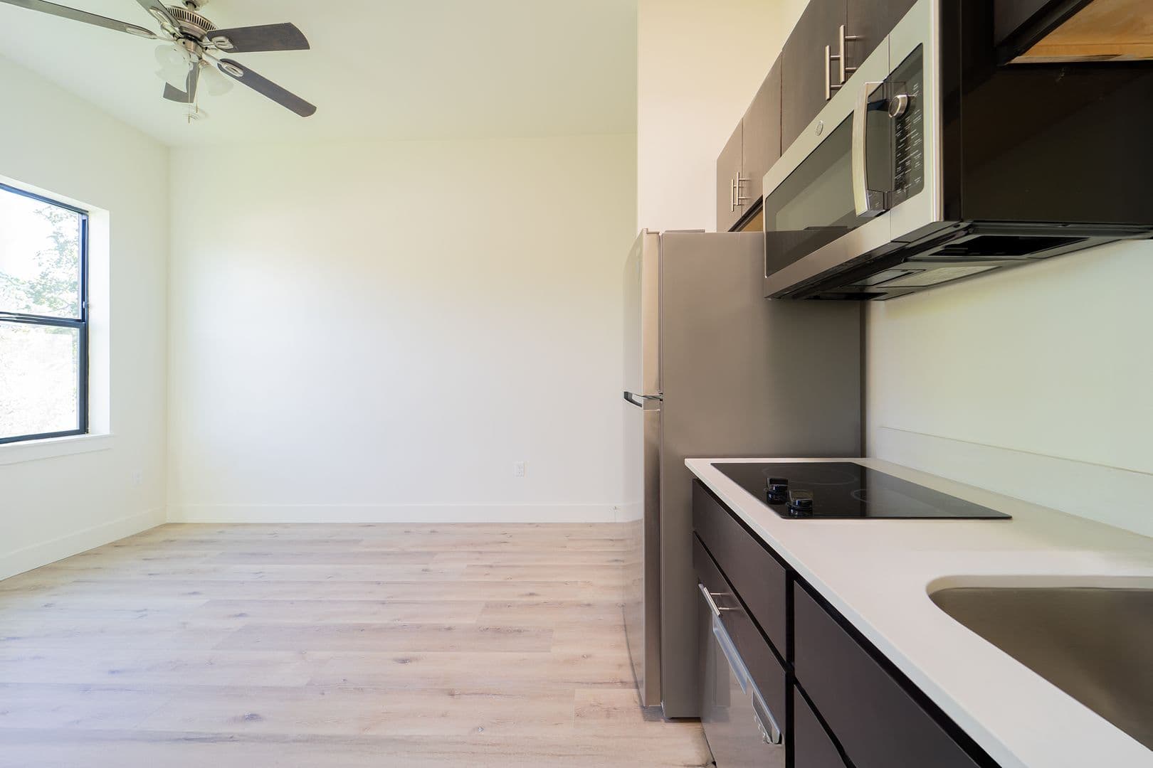 Portland Apartment: 2260 NW Pettygrove St.