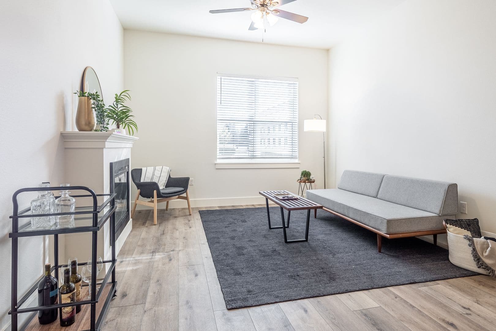Vancouver Apartment: 1660 D St.