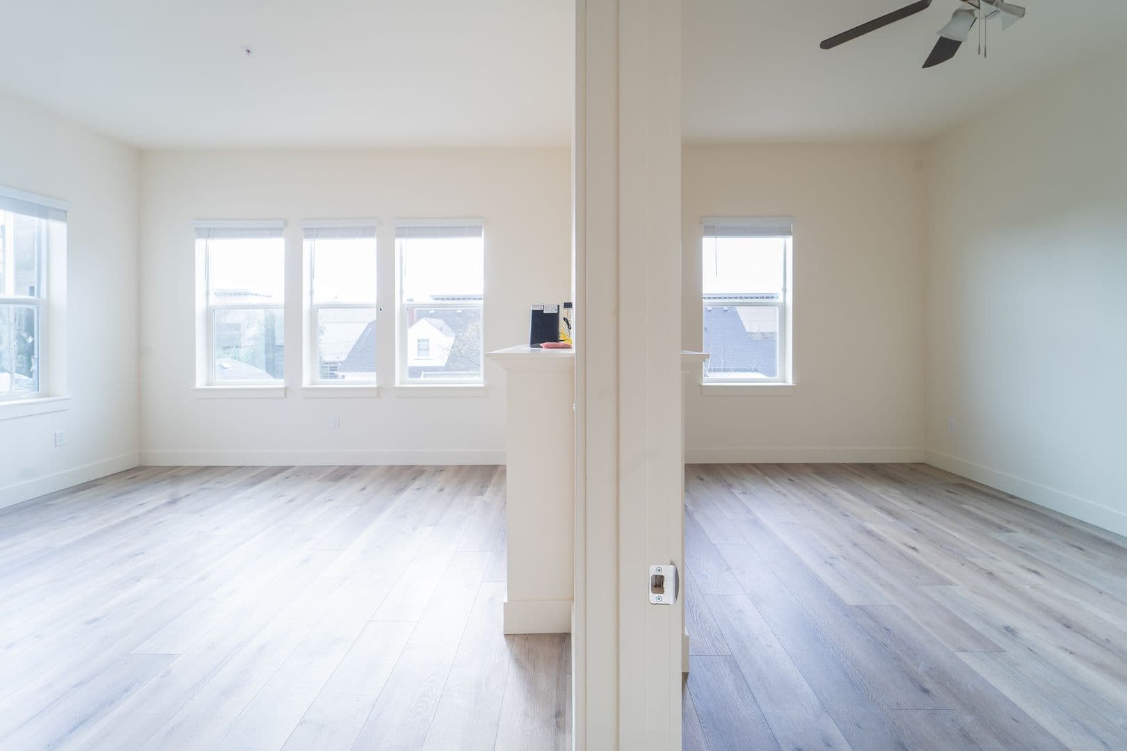 Portland Apartment: 7980-7990 SW Capitol Hill Rd