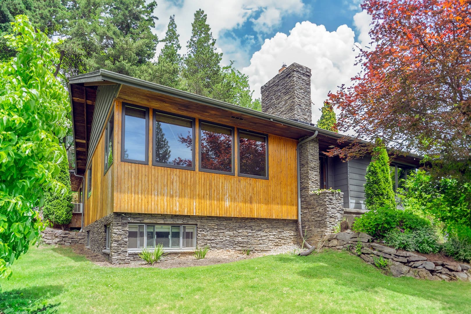 Portland House: 7725 SW Miner Way