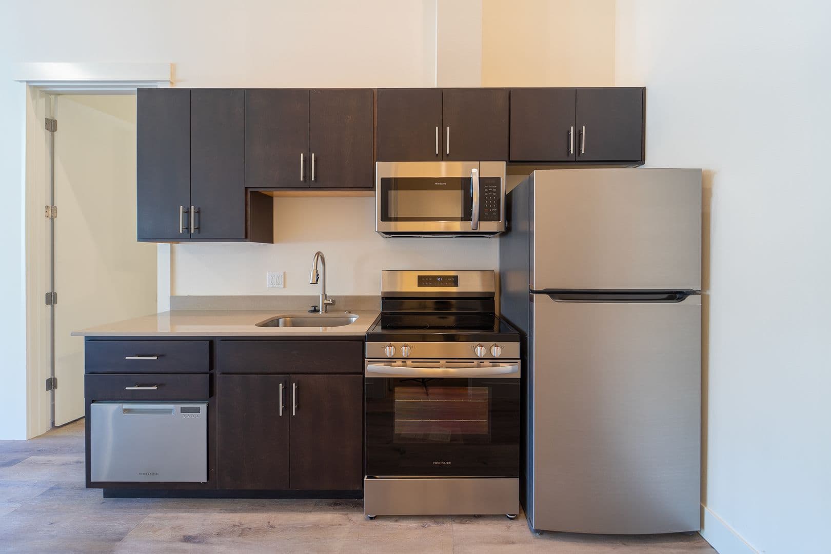 Portland Apartment: 7980-7990 SW Capitol Hill Rd