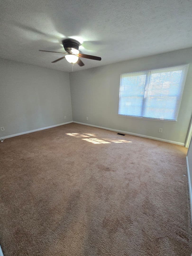 Fayetteville House: 1105 Quailwood Dr