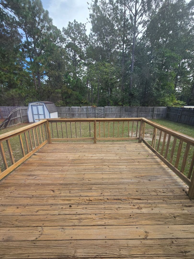 Fayetteville House: 647 Daharan Dr