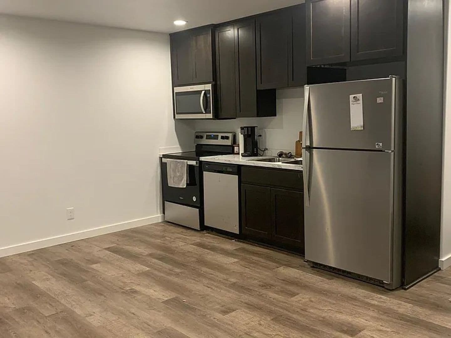 Winlock Apartment: 804 SE First Street