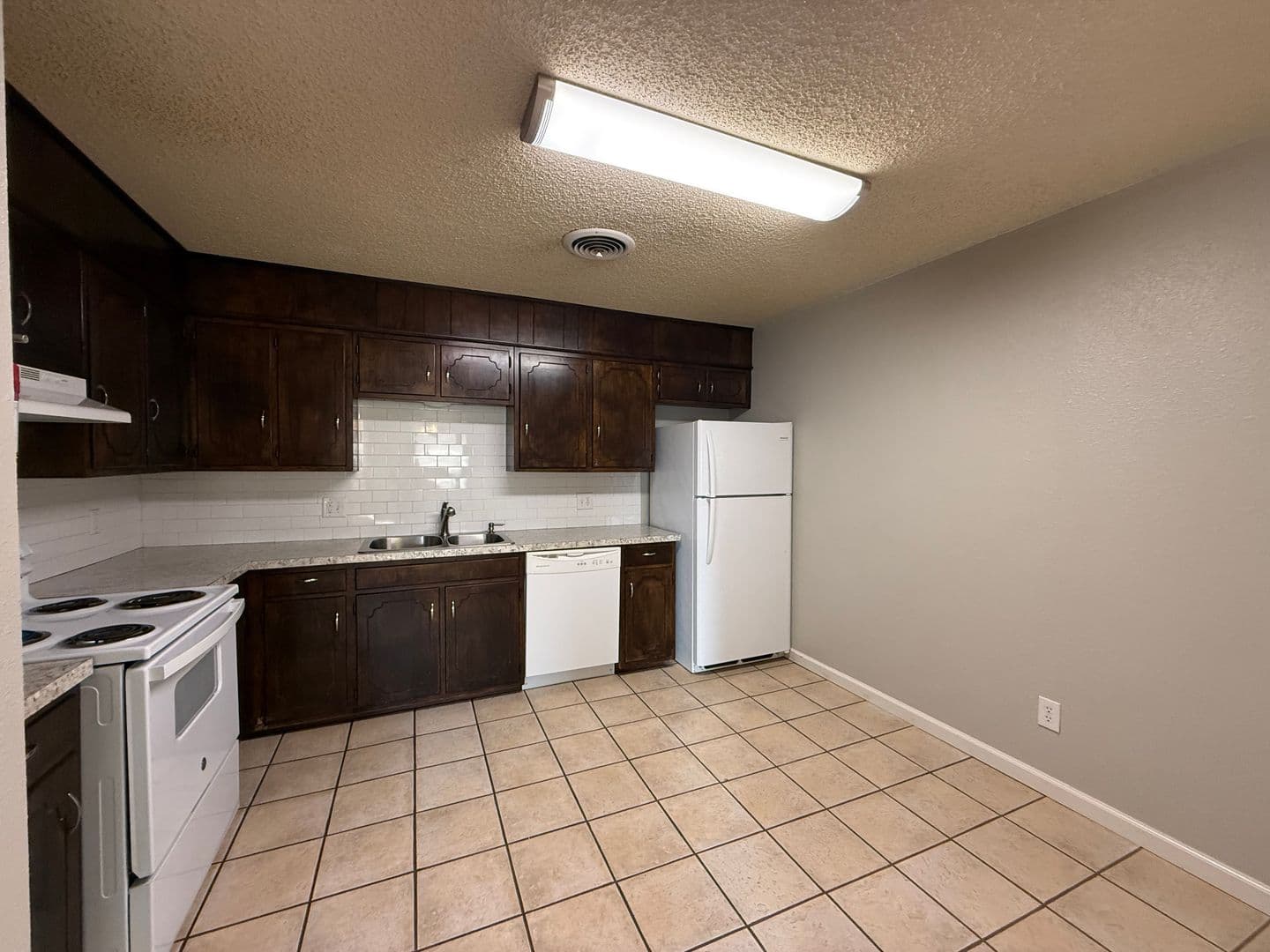 Clovis Apartment: 1000 Ash