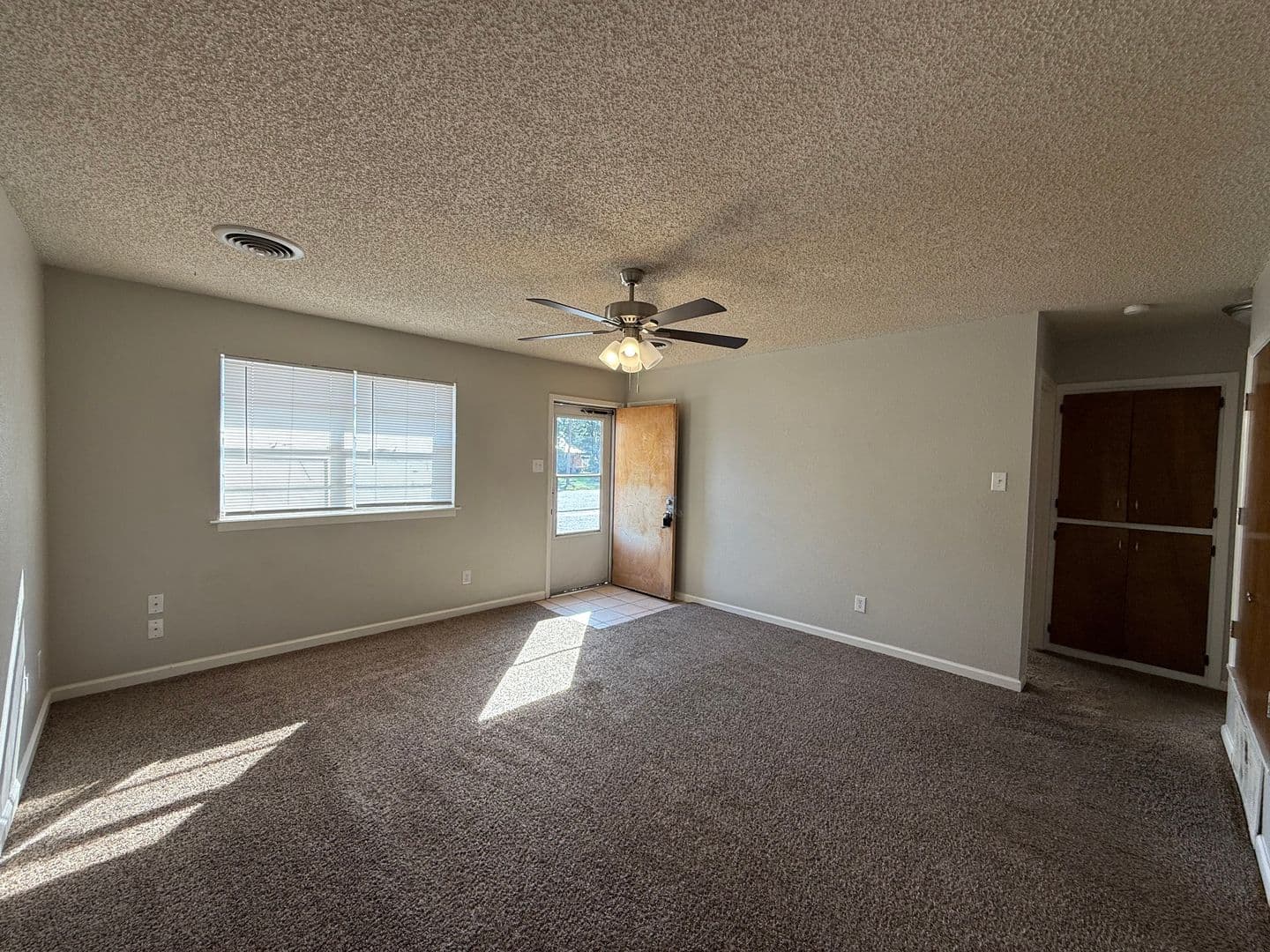 Clovis Apartment: 1000 Ash