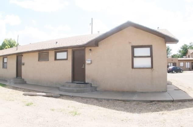 Clovis Apartment: 2800 N Prince St