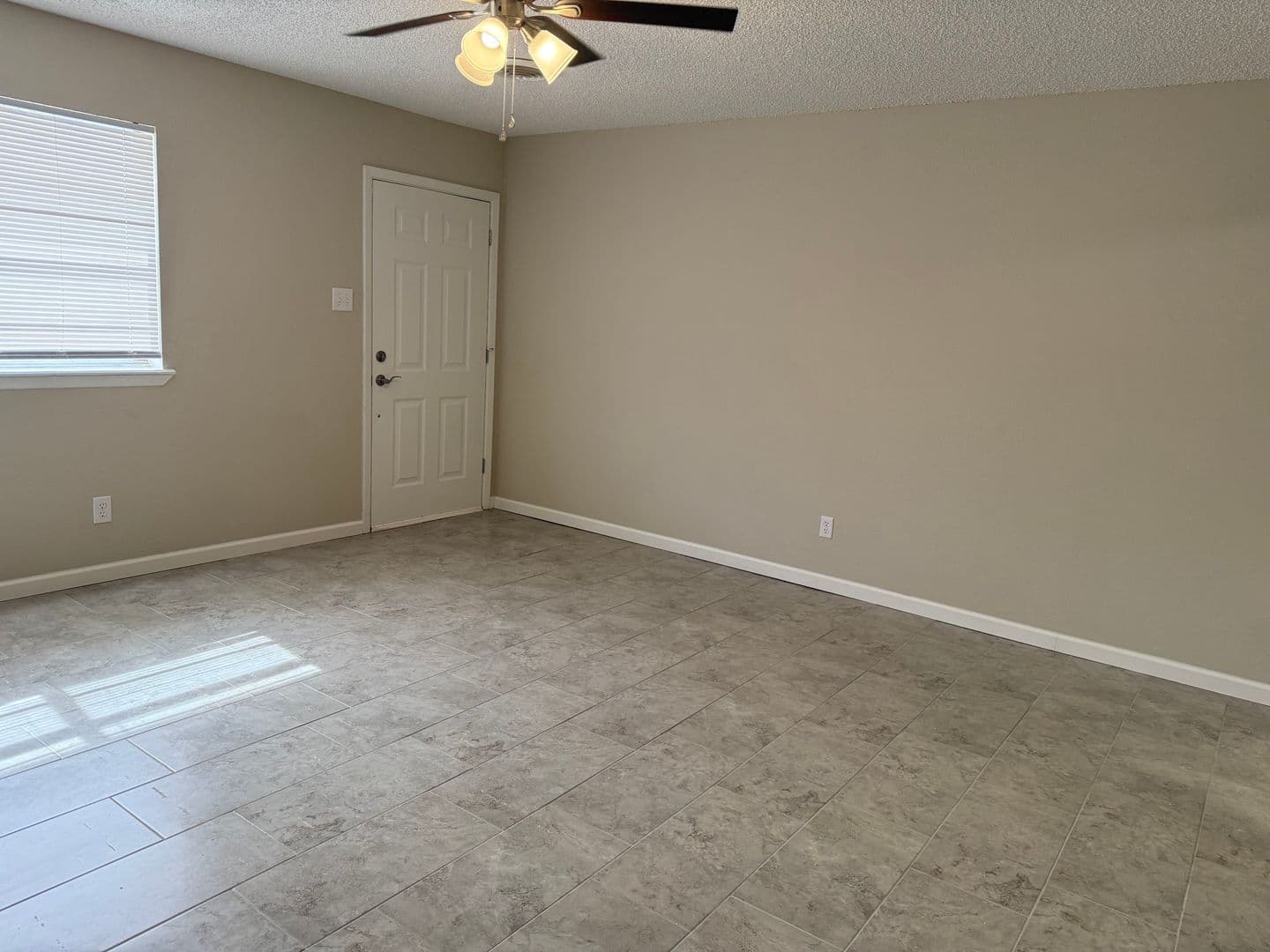 Clovis Apartment: 1000 Ash