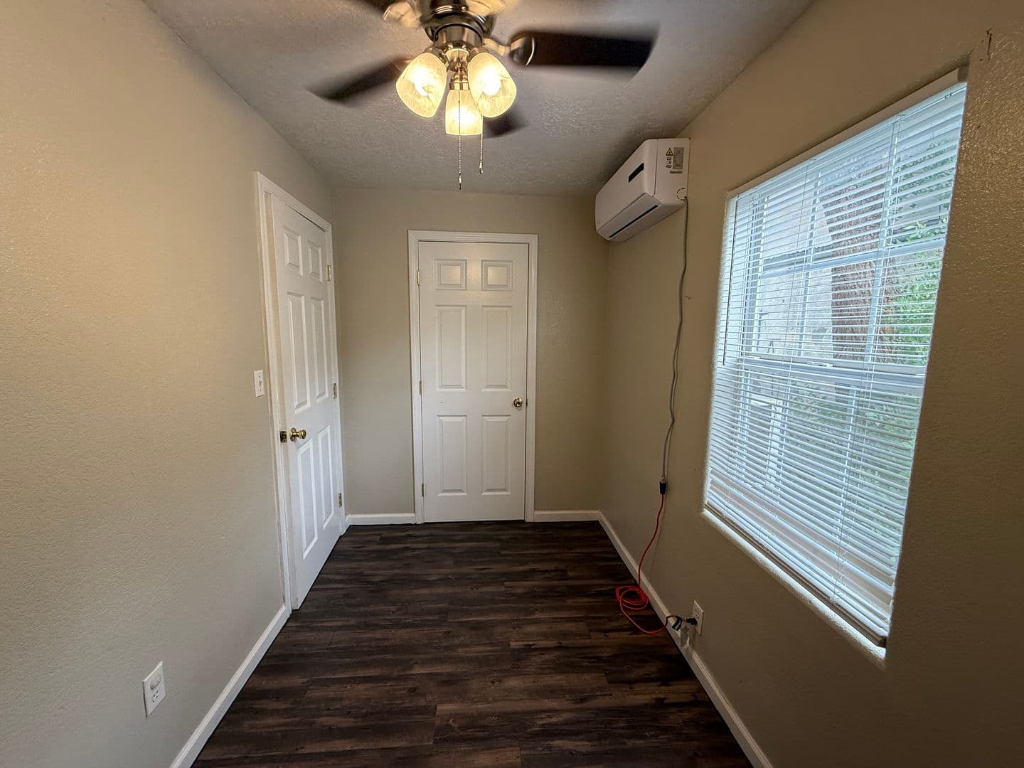 Clovis House: 1220 N Lea