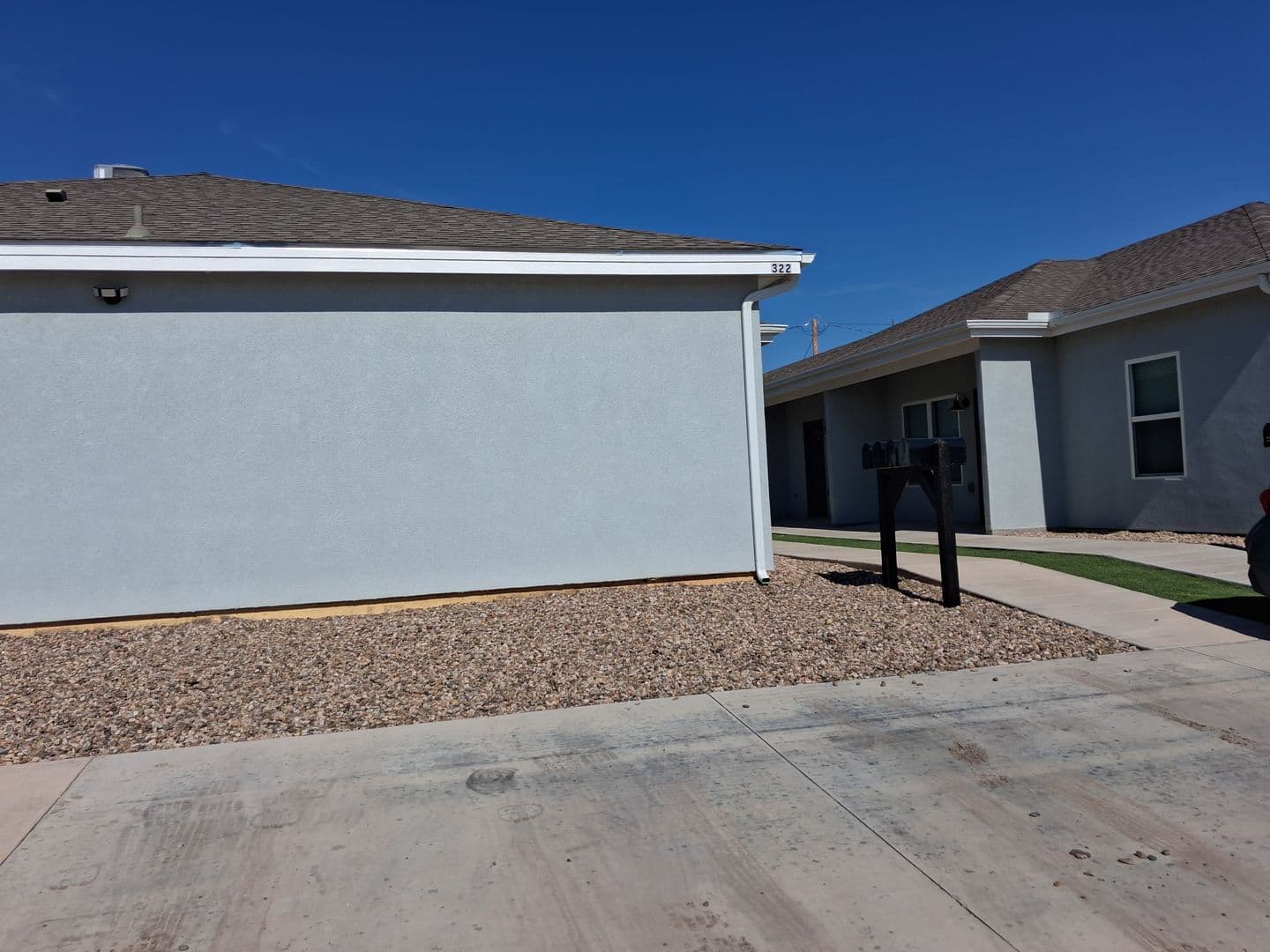 Portales Apartment: 322 N Ave B