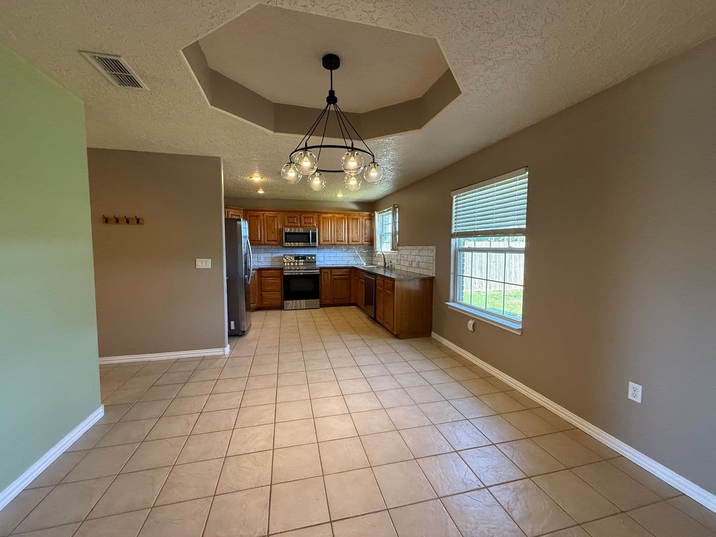 Clovis House: 4633 Sandstone